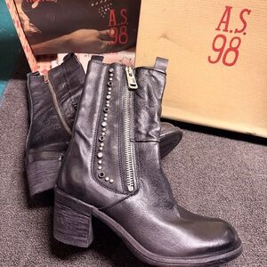 A.S.98 Black Jackie boots MOTO New in Box Size 40